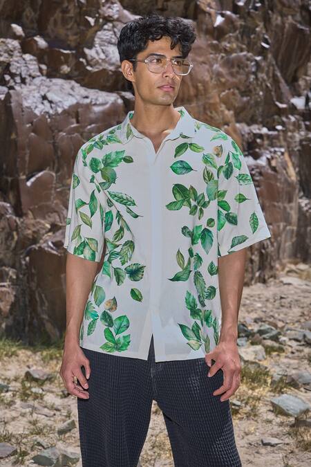 Dash And Dot_Multi Color Viscose, Linen Leaf Print Short Sleeve Shirt _Online_at_Aza_Fashions