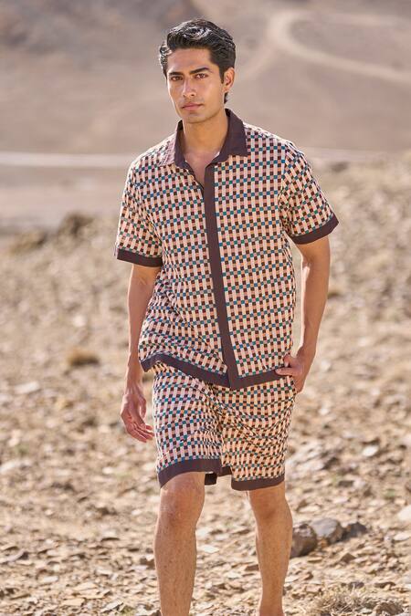 Buy_Dash And Dot_Brown Cotton Geo Print Poplin Shirt And Shorts Set 