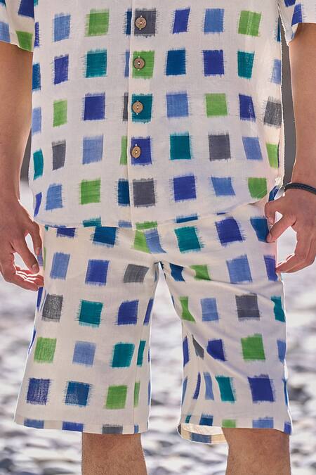 Dash And Dot Multi Color Cotton Ikat Weave Organic Shorts Online at Aza Fashions Dash And Dot_Multi Color Cotton Ikat Weave Organic Shorts _Online_at_Aza_Fashions