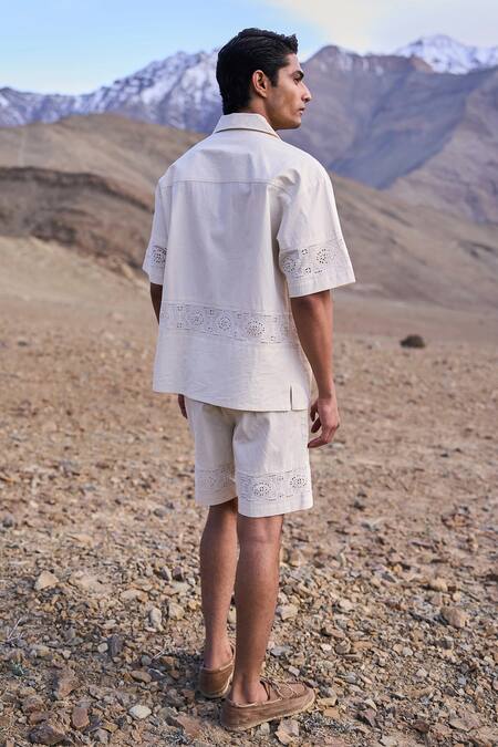 Buy_Dash And Dot_Cream Cotton Embroidery Schiffli Organic Shorts Set 