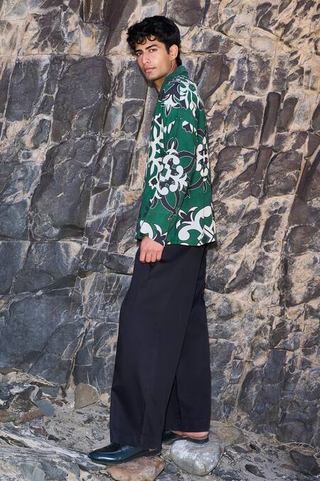 Buy Dash And Dot Black Cotton Inverted Pleat Pant Online at Aza Fashions Buy_Dash And Dot_Black Cotton Inverted Pleat Pant _Online_at_Aza_Fashions