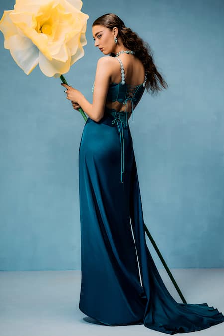 Taali Blue Hand Embellished Blouse & Skirt Set 