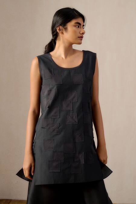 Buy_Ituvana_Black Cotton, Silk Applique Round Neck Tunic And Pant Set _Online_at_Aza_Fashions