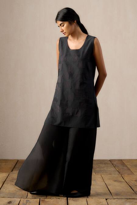 Ituvana Black Silk Applique Tunic & Pant Set 