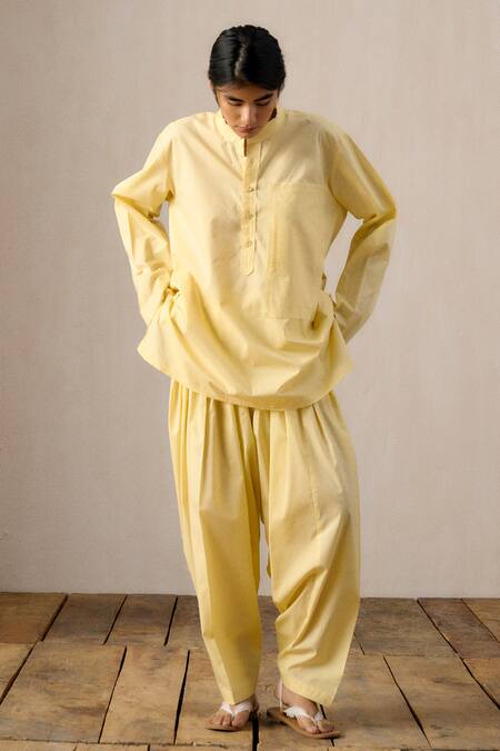 Shop_Ituvana_Yellow Cotton Applique Mandarin Collar Deepa Kurta Set _Online_at_Aza_Fashions