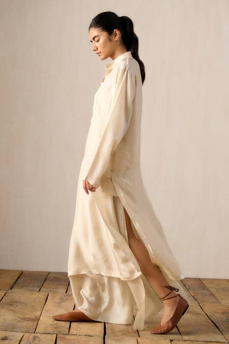 Ituvana_Beige Silk Applique Collared Kurta Set _Online_at_Aza_Fashions