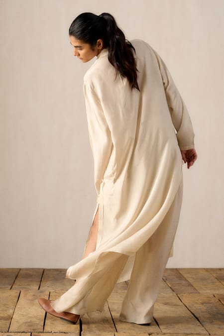 Ituvana Beige Silk Kurta Set 