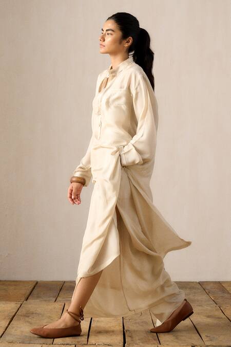 Buy_Ituvana_Beige Silk Applique Collared Kurta Set _Online_at_Aza_Fashions