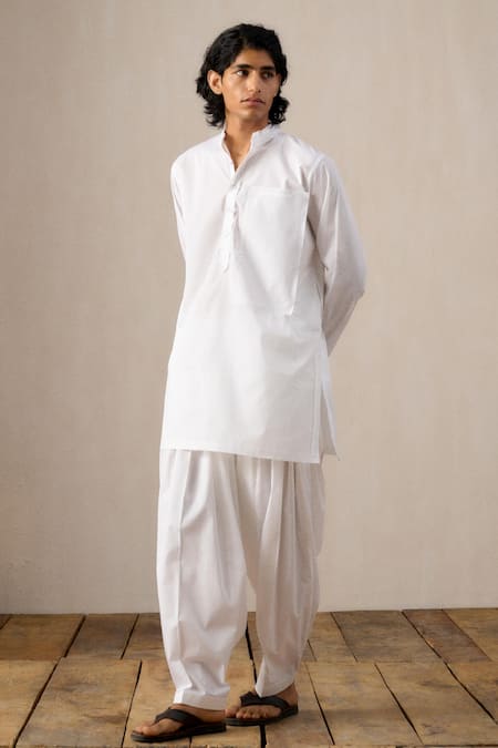 Ituvana White Cotton Pathani Kurta Set 