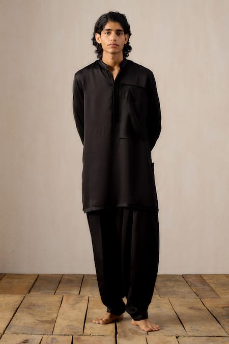 Ituvana Black Silk Linen Pathani Set 