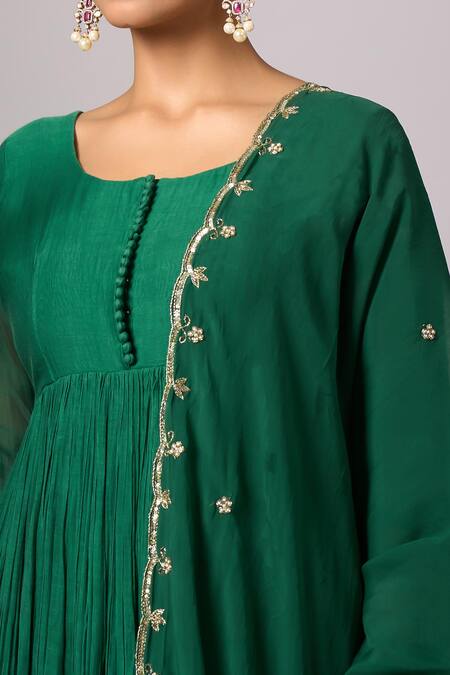 Samyukta Singhania_Green Chanderi Embroidery Round Neck Dark Anarkali With Dupatta _Online_at_Aza_Fashions