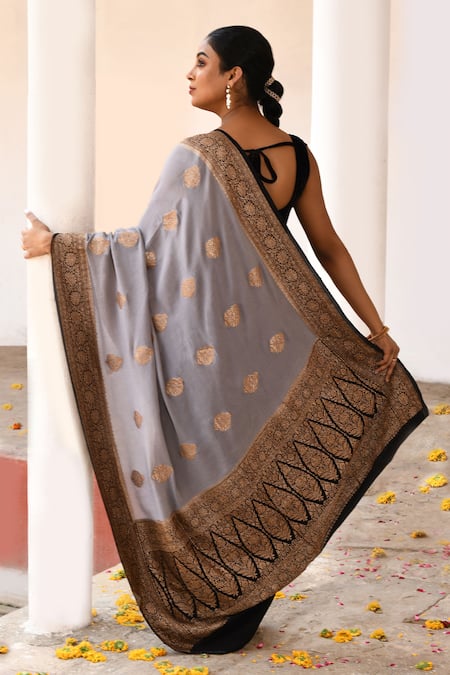 Naaritva India Grey Banarasi Saree With Running Blouse 