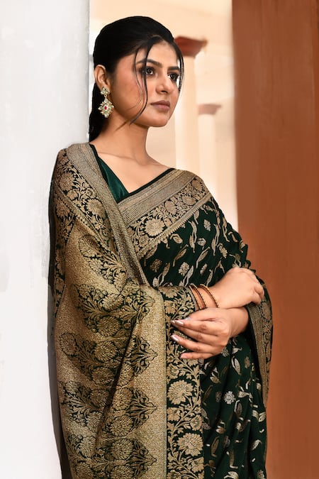 Buy_Naaritva India_Green Crepe Zari Banarasi Saree With Running Blouse 