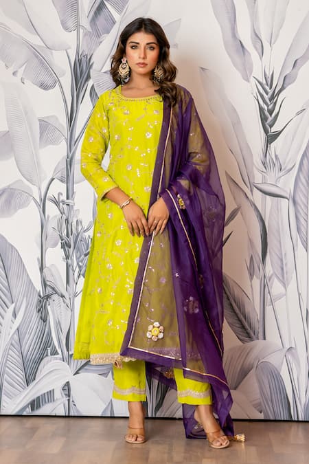 Yuvraani Jaipur_Green Silk, Shantoon, Organza Embroidery Round Designer Kurta Set With Dupatta _at_Aza_Fashions