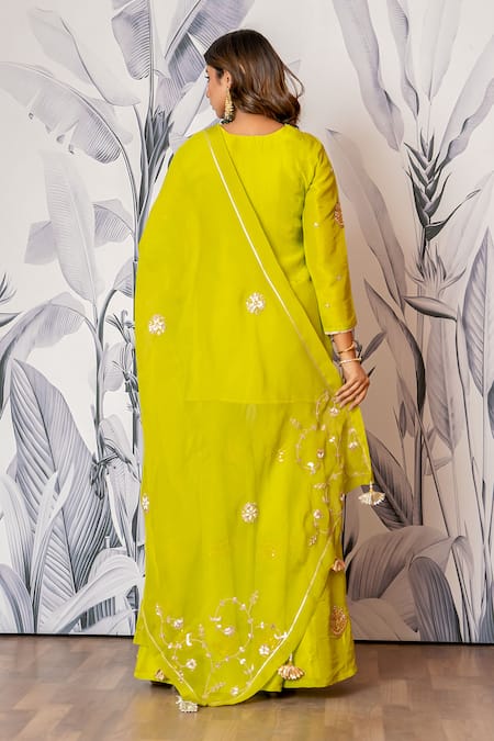 Yuvraani Jaipur_Green Silk, Shantoon, Organza Sequins, Embroidery Round Neck Kurta Sharara Set _Online_at_Aza_Fashions