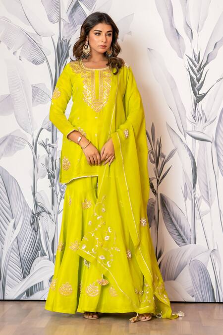 Buy_Yuvraani Jaipur_Green Silk, Shantoon, Organza Sequins, Embroidery Round Neck Kurta Sharara Set 