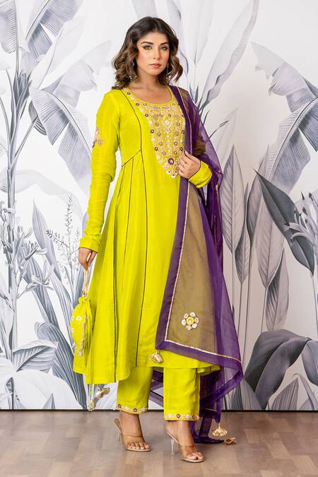 Yuvraani Jaipur_Green Silk, Shantoon, Organza Embroidery Round Designer Kurta Pant Dupatta Set _at_Aza_Fashions