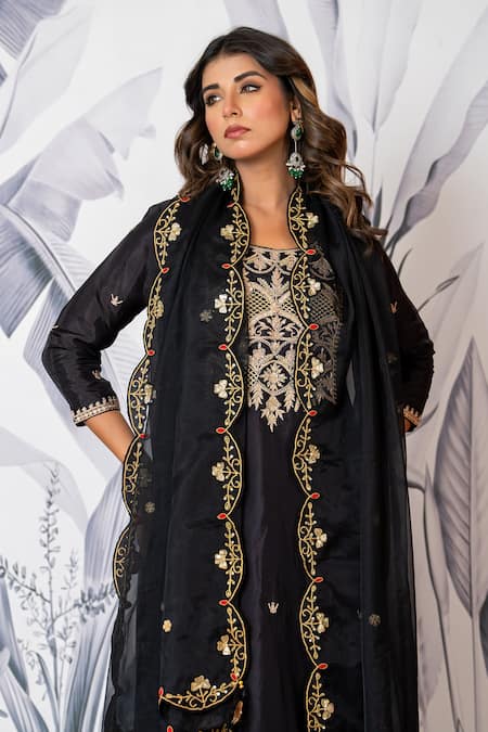 Shop_Yuvraani Jaipur_Black Silk, Shantoon, Organza Sequins, Embroidery Round Kurta Pant Dupatta Set _Online_at_Aza_Fashions