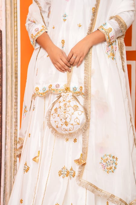 Buy_Yuvraani Jaipur_Ivory Silk, Shantoon, Organza Embroidery V-neck Kurta Sharara Set 