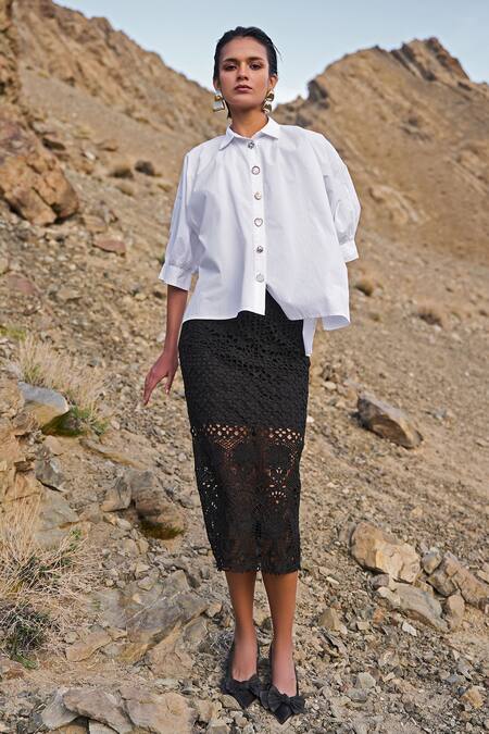 Buy Dash And Dot Black Embroidery Metallic Lace Skirt Online at Aza Fashions Buy_Dash And Dot_Black Embroidery Metallic Lace Skirt _Online_at_Aza_Fashions