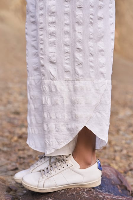 Buy Dash And Dot Off White Cotton Collared Asymmetric Hem Side-tie Set Online at Aza Fashions Buy_Dash And Dot_Off White Cotton Collared Asymmetric Hem Side-tie Set _Online_at_Aza_Fashions