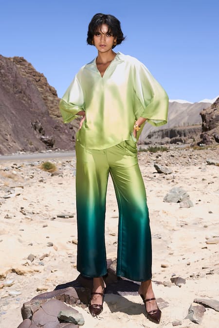 Shop Dash And Dot Green Polyester Collared Ombre Satin Pant Set Shop_Dash And Dot_Green Polyester Collared Ombre Satin Pant Set