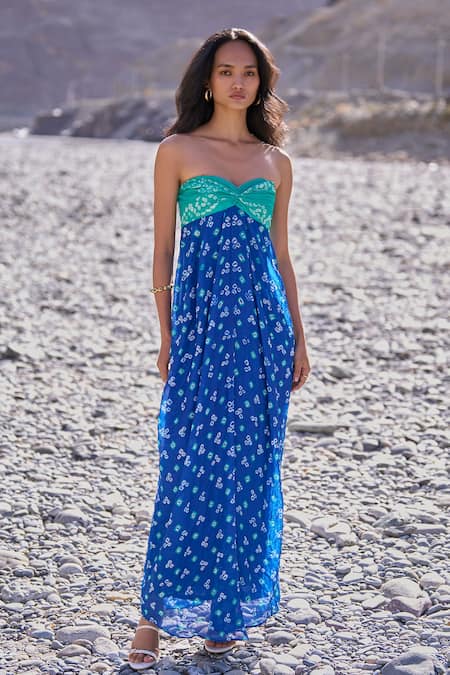 Dash And Dot_Blue Viscose Embroidery Off-shoulder Bandhani Draped Dress _at_Aza_Fashions