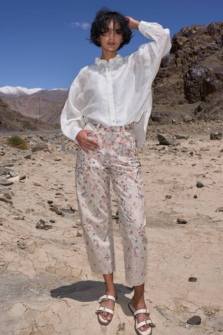 Buy Dash And Dot White Cotton, Linen Embroidery Floral Pant Buy_Dash And Dot_White Cotton, Linen Embroidery Floral Pant