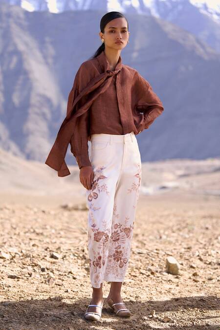 Buy Dash And Dot Brown Linen, Silk Collared Silk-linen Tie-knot Shirt Online at Aza Fashions Buy_Dash And Dot_Brown Linen, Silk Collared Silk-linen Tie-knot Shirt _Online_at_Aza_Fashions