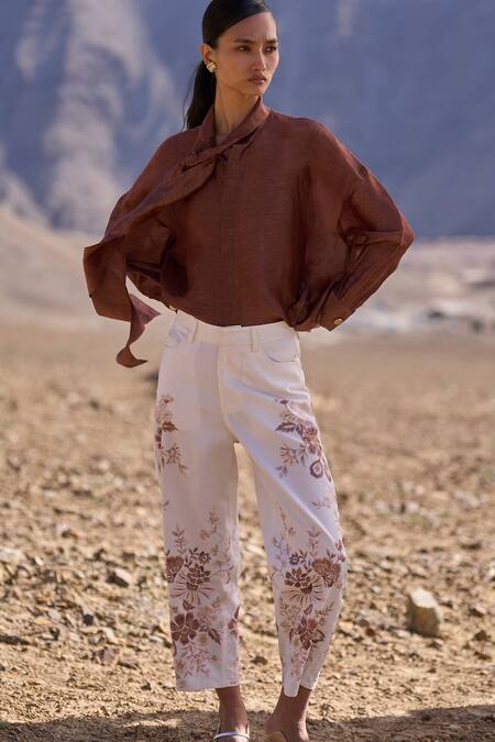 Buy Dash And Dot White Polyester, Viscose, Spandex Embroidery Barrel Pant Online at Aza Fashions Buy_Dash And Dot_White Polyester, Viscose, Spandex Embroidery Barrel Pant _Online_at_Aza_Fashions