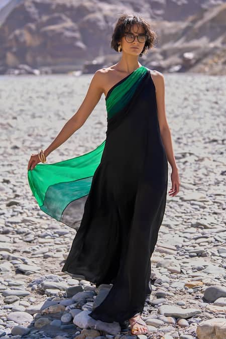 Dash And Dot_Black Viscose Asymmetric Ombre Draped Sari Gown _at_Aza_Fashions