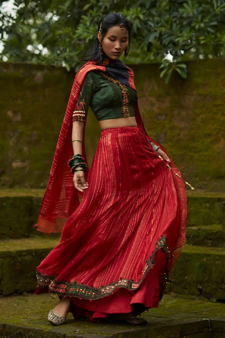 Medha Red & Green Handwoven Chaniya Choli Set 