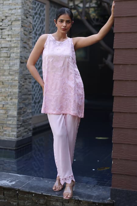 Nazar By Indu Blush Cotton Embroidery Round Neck Pink Tunic And Pant Set 