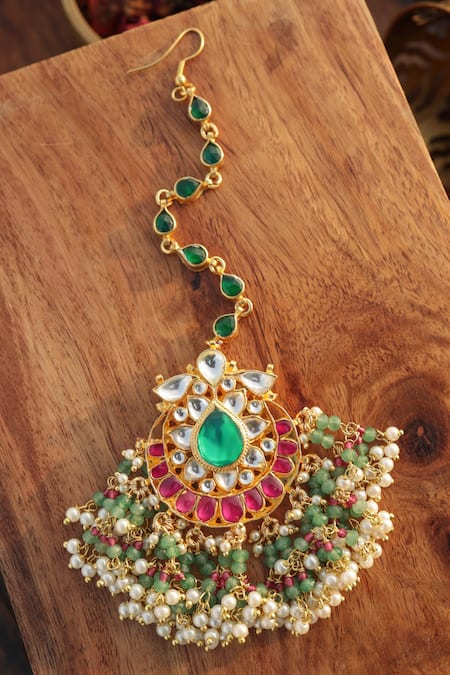 Paisley Pop Kundan Statement Maangtikka 