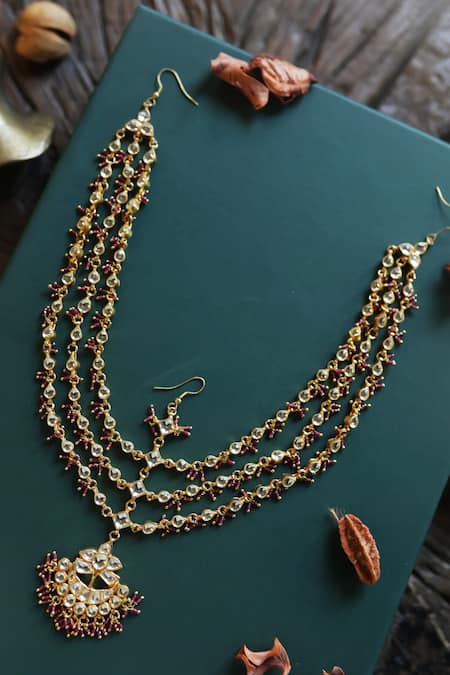 Shop Paisley Pop Pink Kundan Mathapatti at Aza Fashions Shop_Paisley Pop_Pink Kundan Mathapatti _at_Aza_Fashions