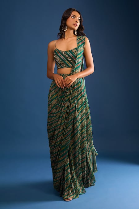 Samyukta Singhania Green Georgette Sequins Round Neck Hand Embroidered Pre-draped Saree Set 