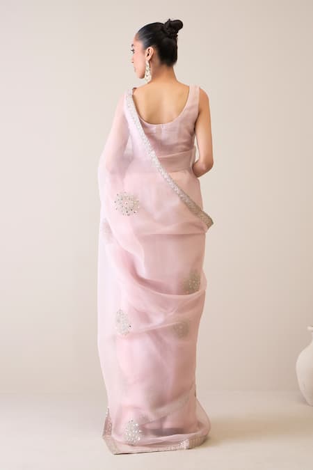 Roohbyridhimaa Azeez Hand Embroidered Saree With Unstitched Blouse Fabric 