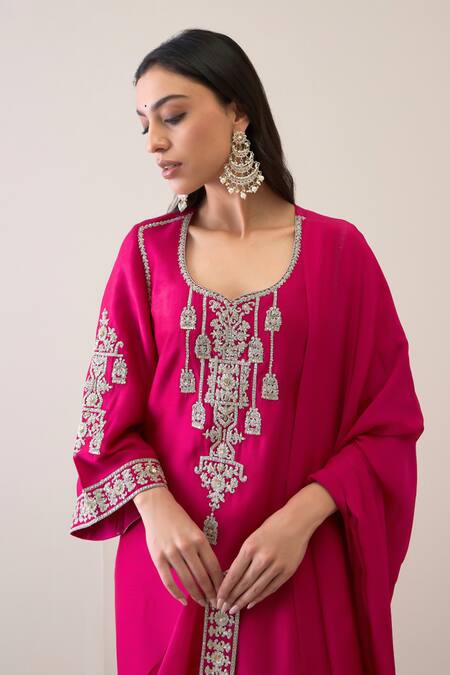 Roohbyridhimaa Magenta Viscose, Organza, Zari, Embroidery Collared Jalsa Kurta Set Online at Aza Fashions Roohbyridhimaa_Magenta Viscose, Organza, Zari, Embroidery Collared Jalsa Kurta Set _Online_at_Aza_Fashions