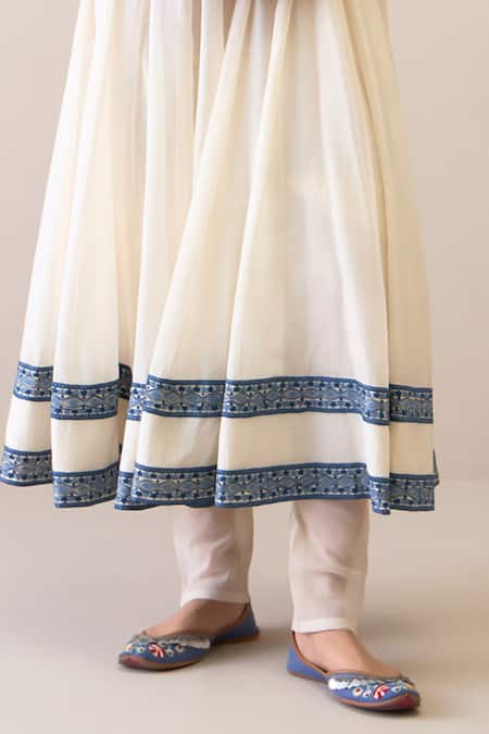 Roohbyridhimaa Off White Chanderi Embroidery Round Neck Maryam Jacket Anarkali Set at Aza Fashions Roohbyridhimaa_Off White Chanderi Embroidery Round Neck Maryam Jacket Anarkali Set _at_Aza_Fashions