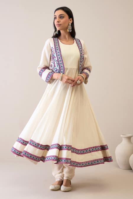 Roohbyridhimaa Maryam Floral Embroidered Jacket Anarkali Set 