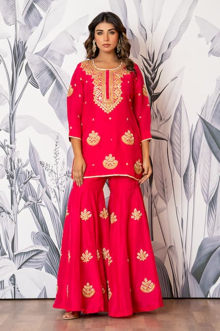 Yuvraani Jaipur_Pink Silk, Shantoon, Organza Embroidery, Sequins Round Kurta Sharara Dupatta Set _Online_at_Aza_Fashions