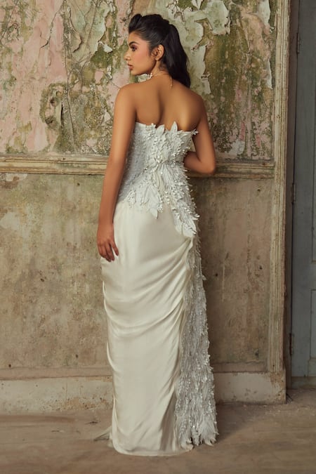 PIRI INDIA Designer Cloud Grey Embroidered Top & Skirt 