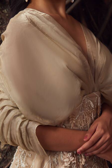 Buy_PIRI INDIA_Gold Organza Embroidery, Tassels V-neck Lehenga Set _Online_at_Aza_Fashions