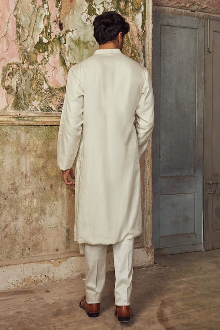 PIRI INDIA Cloud Grey Handcrafted Kurta & Pant Set 