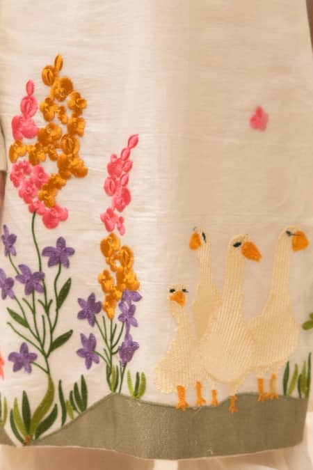 Shop Fayon Kids Off White Cotton Embroidery Designer Kurta Pant Set Online at Aza Fashions Shop_Fayon Kids_Off White Cotton Embroidery Designer Kurta Pant Set _Online_at_Aza_Fashions