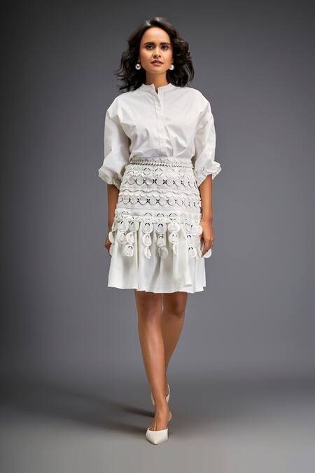 Deepika Arora_White Cotton Collared Textured Blouse And Tiered Skirt Set _Online_at_Aza_Fashions