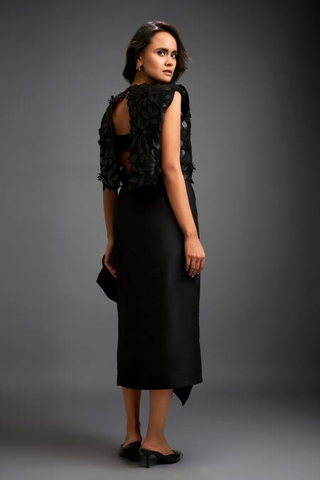 Buy_Deepika Arora_Black Taffeta Applique Round Neck Floral Jacket Ensemble 