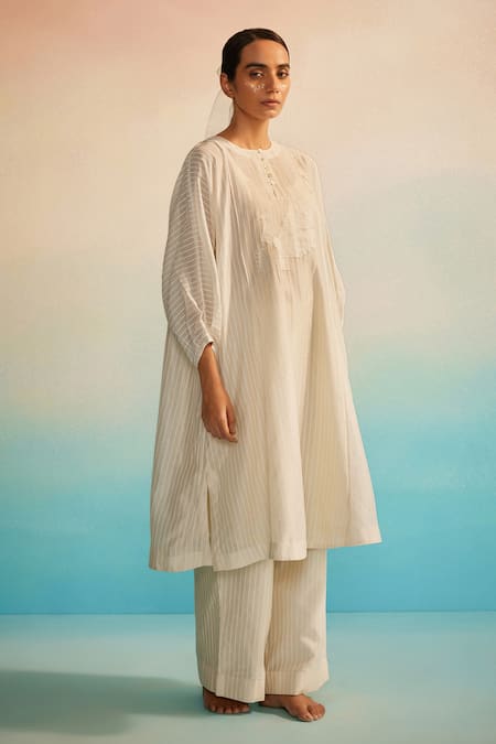 Ahmev_Ivory Chanderi Cotton Embroidery Round Neck Iki Dolman Kurta _Online_at_Aza_Fashions