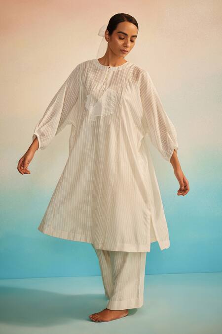 Buy_Ahmev_Ivory Chanderi Cotton Embroidery Round Neck Iki Dolman Kurta _Online_at_Aza_Fashions