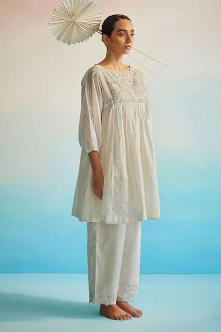 Ahmev Ivory Chanderi Kurta Set 